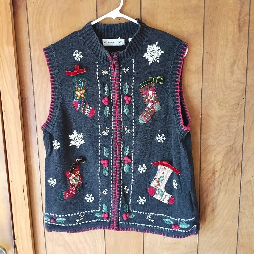 Vintage Victoria Jones Christmas Sweater Vest L Gray Stockings Snowflakes Zip